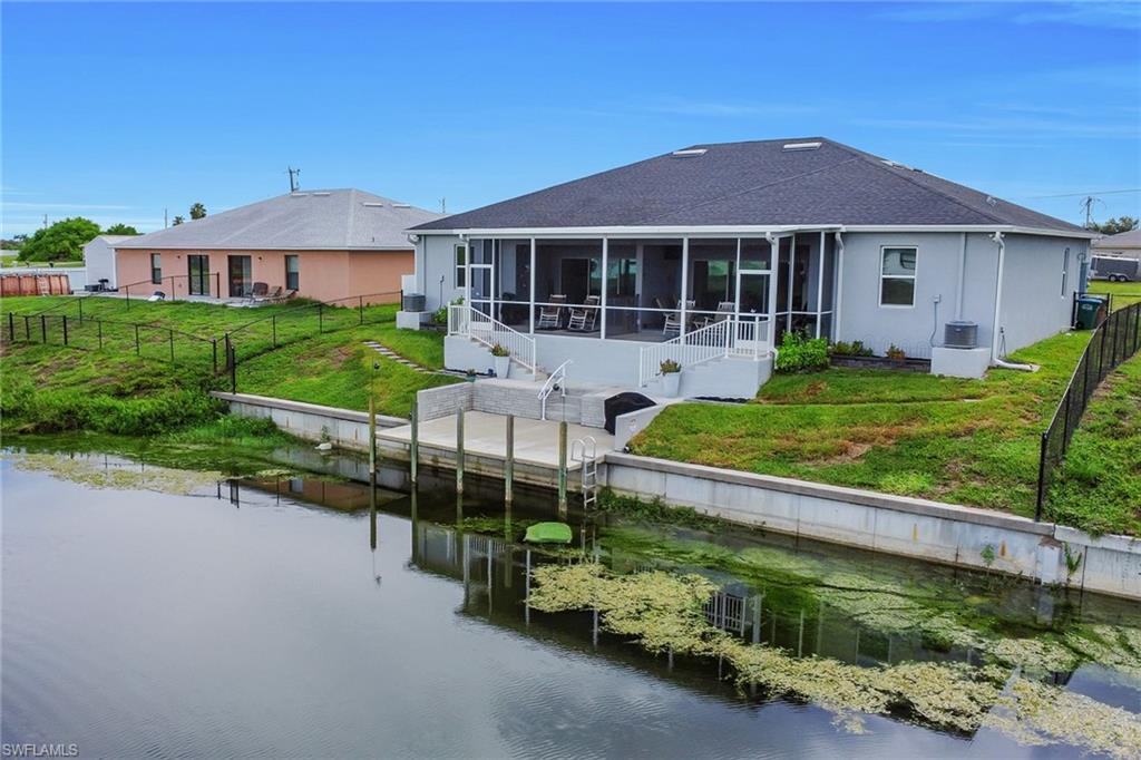 CAPE CORAL - Residential