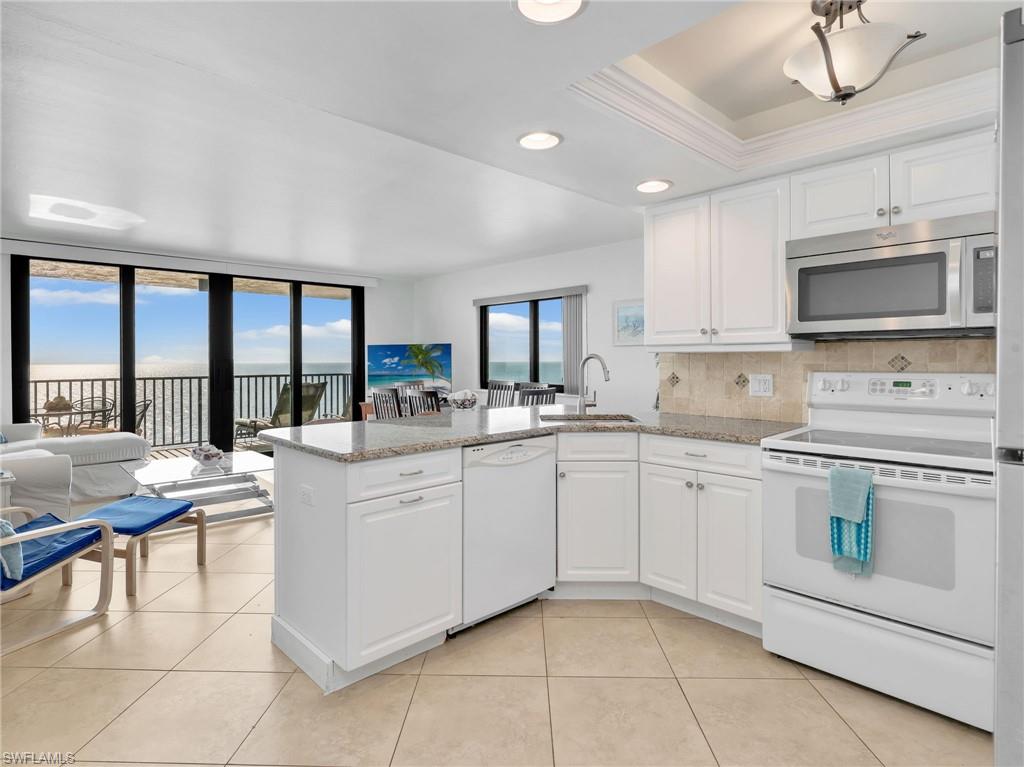 SEA WINDS OF MARCO - Residential