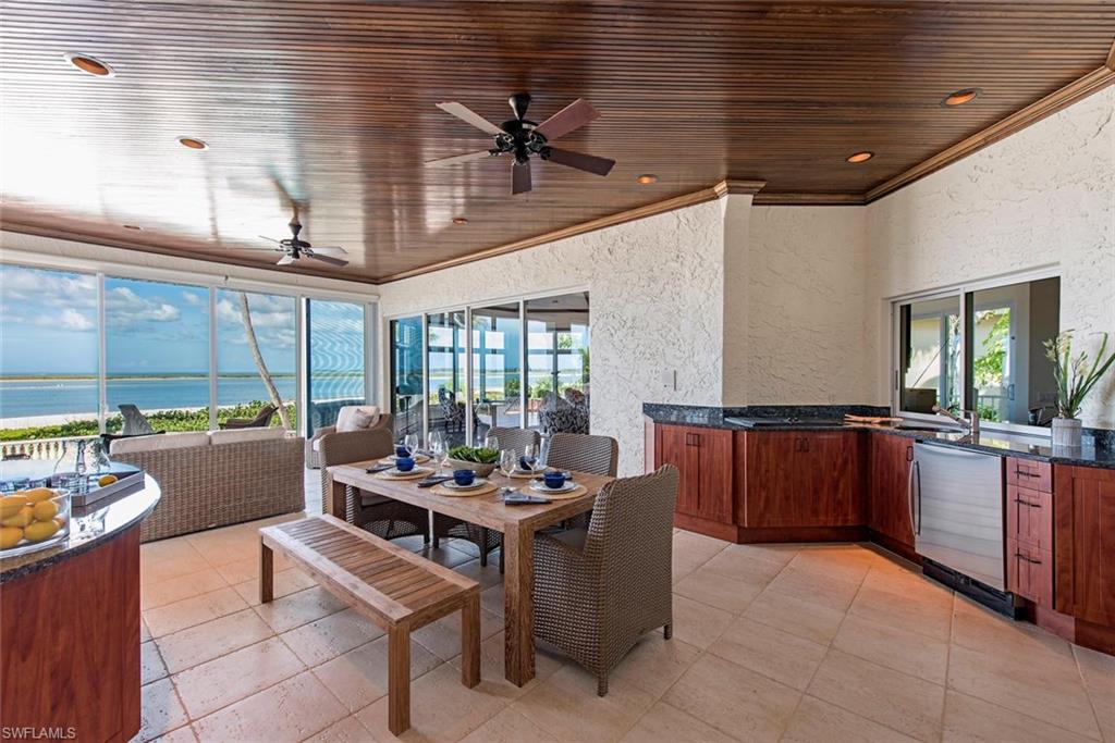 HIDEAWAY BEACH - Residential