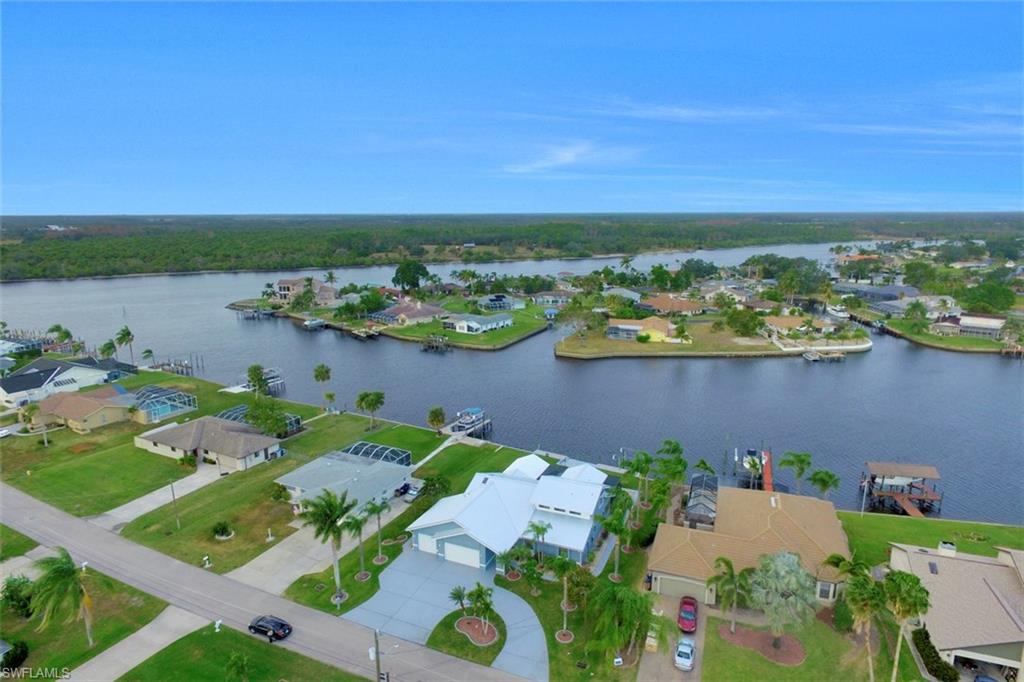 FORT MYERS SHORES - Residential
