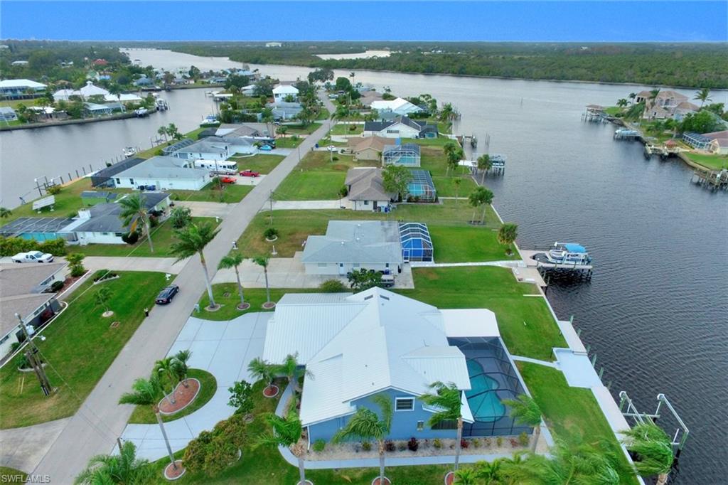 FORT MYERS SHORES - Residential