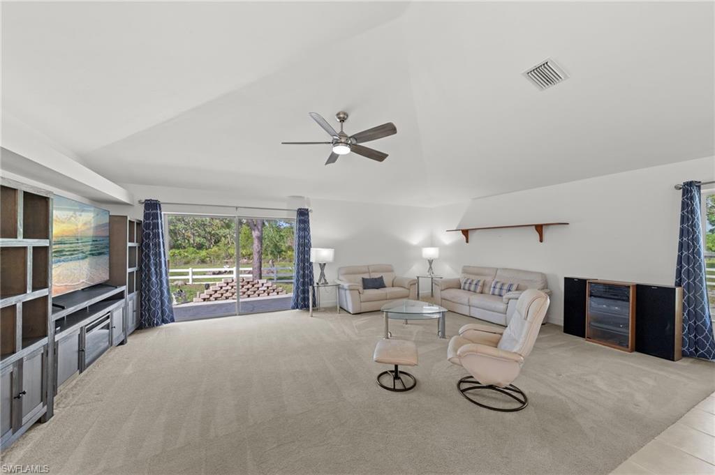 KREAMERS AVOCADO SUBD - Residential