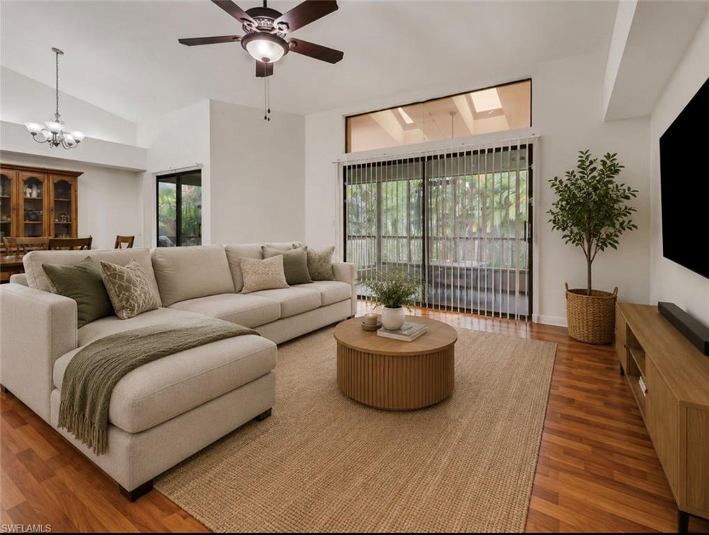 VILLAS FIVE - Residential