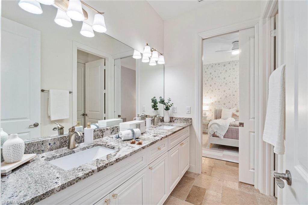 OAKES ESTATES - Residential