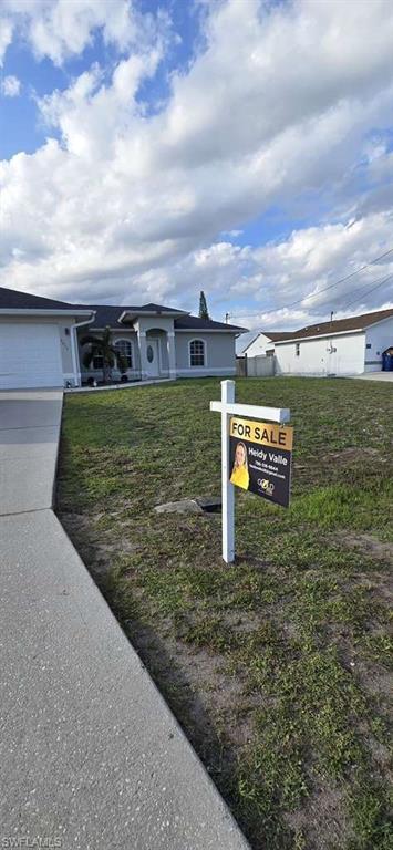 LEHIGH ACRES - Residential