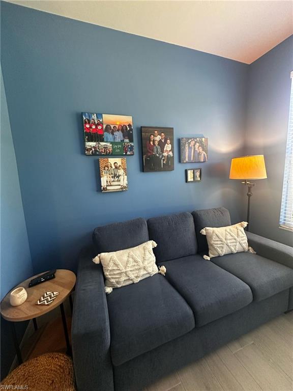 SOMMERSET VILLAS - Residential Lease