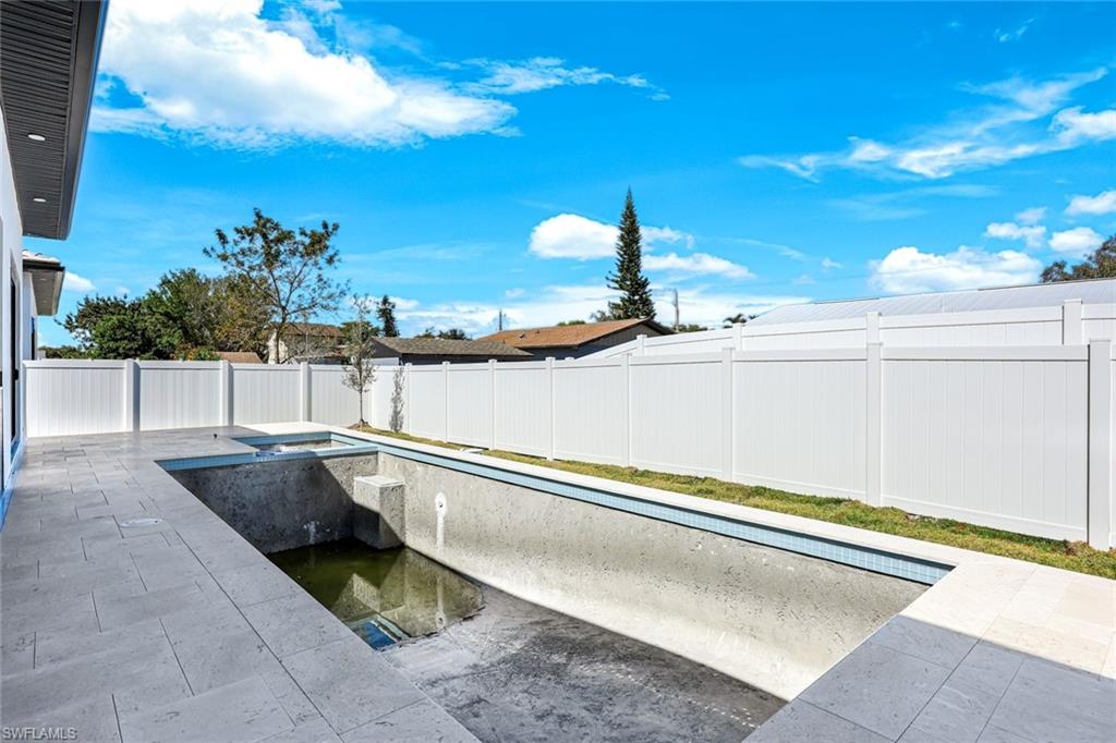 TRAIL TERRACE - Residential
