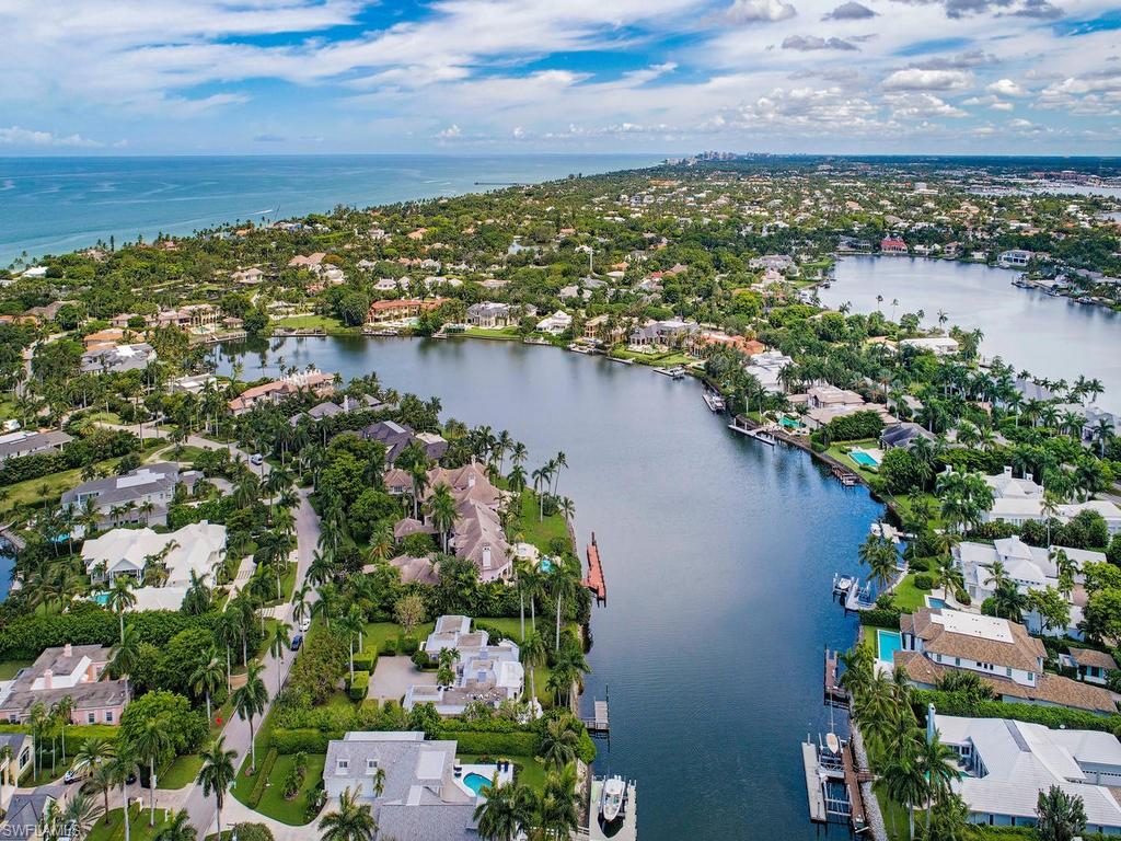 Fantastic lot for building your dream home.  162 ft of waterfrontage overlooking Morgan's Cove.  It's an easy walk to the Port Royal Club for sunset and dinner.  Enjoy the fitness center, spa, and world class tennis.  Port Royal club membership eligible.