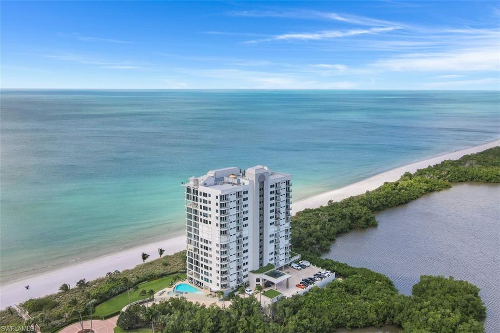 SEAPOINT AT NAPLES CAY - Residential