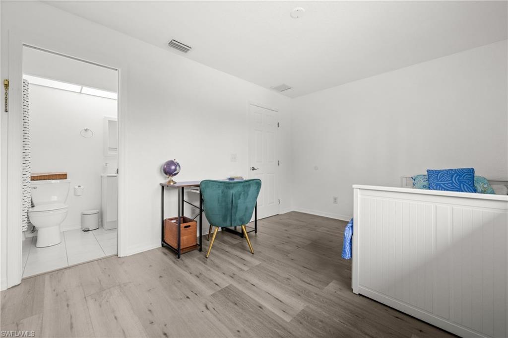 SAN CARLOS PARK - Residential