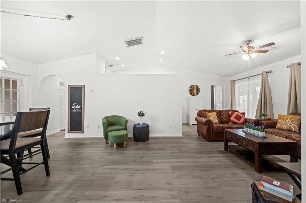 SAN CARLOS PARK - Residential