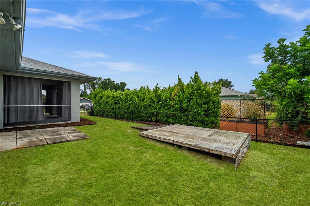 SAN CARLOS PARK - Residential
