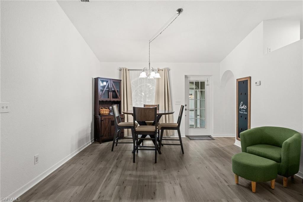 SAN CARLOS PARK - Residential