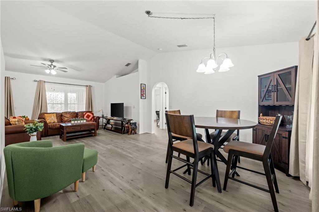 SAN CARLOS PARK - Residential