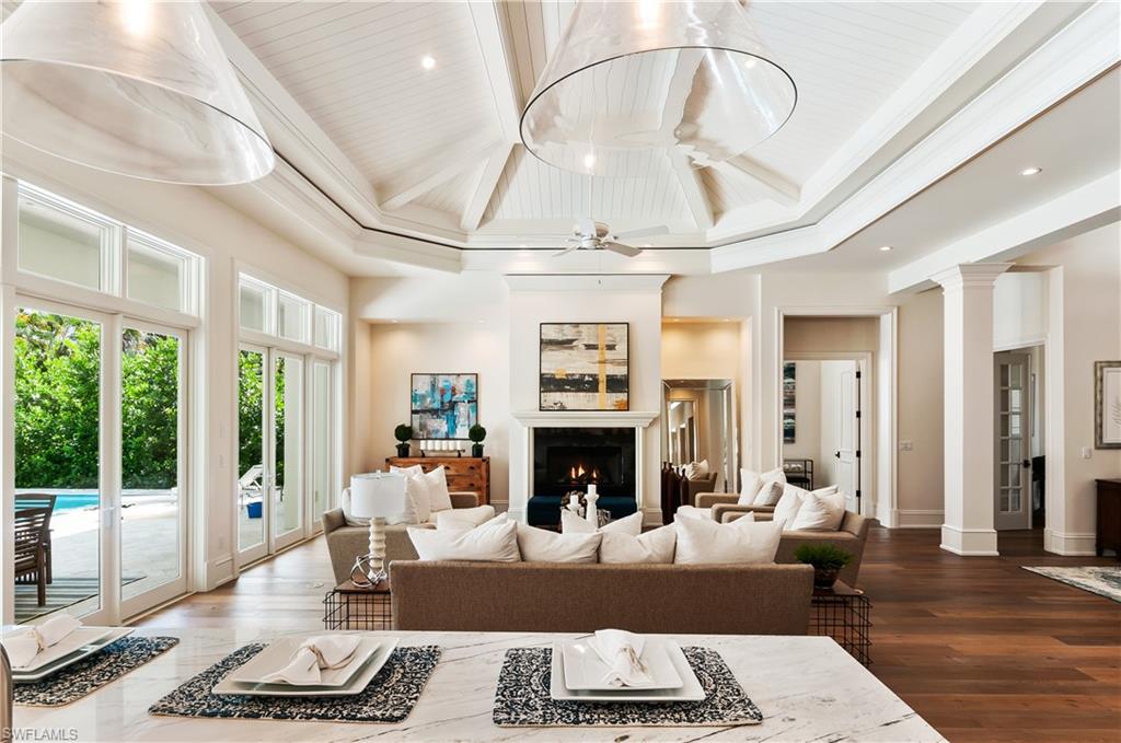 MOORINGS - Residential