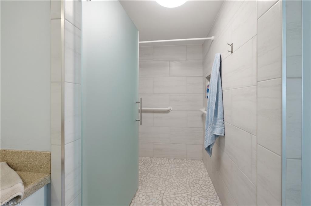 FOREST LAKES - Residential Lease