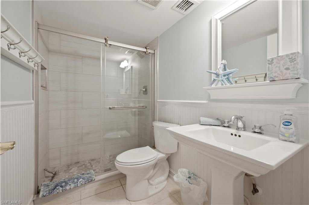 FOREST LAKES - Residential Lease