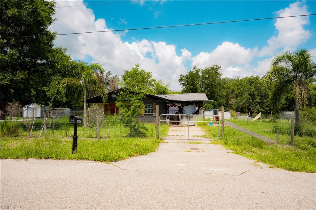 ACREAGE - Land