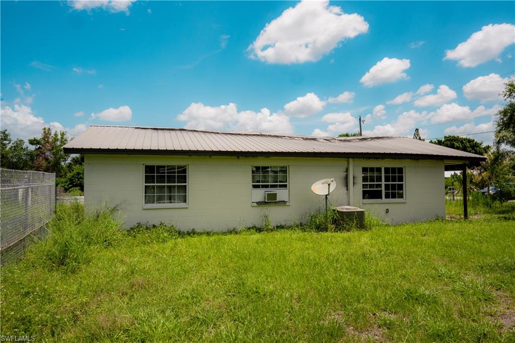 ACREAGE - Land
