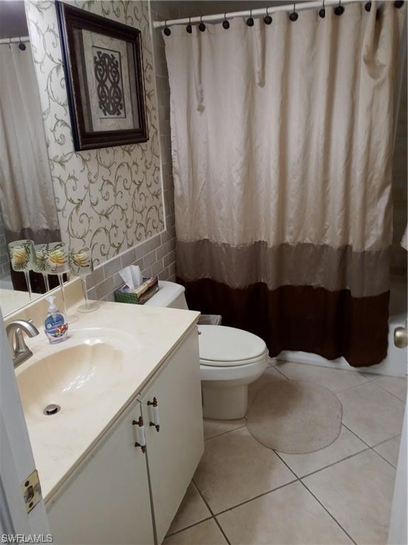 NAPLES SANDPIPER BAY CLUB - Residential Lease