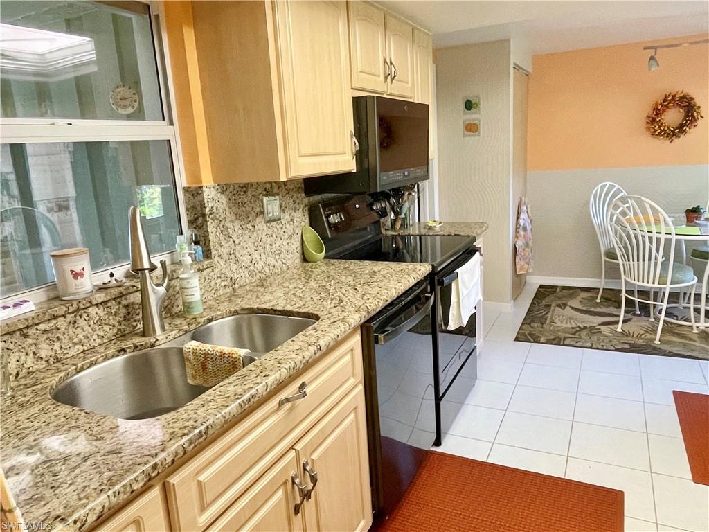 WHISKEY CREEK VILLAGE GREEN - Residential