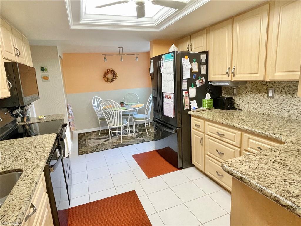 WHISKEY CREEK VILLAGE GREEN - Residential