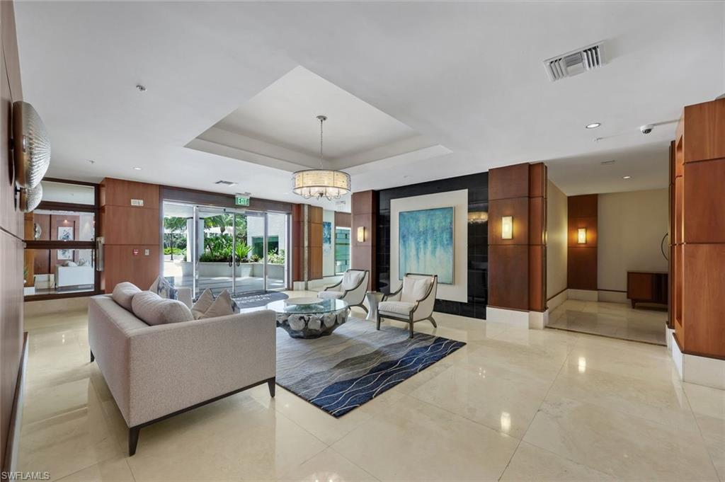 GRANDE PHOENICIAN - Residential