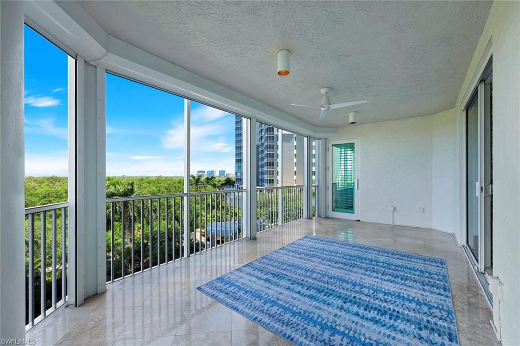 GRANDE PHOENICIAN - Residential