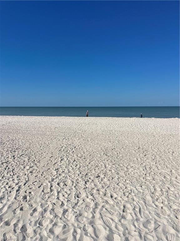 OLDE NAPLES - Land