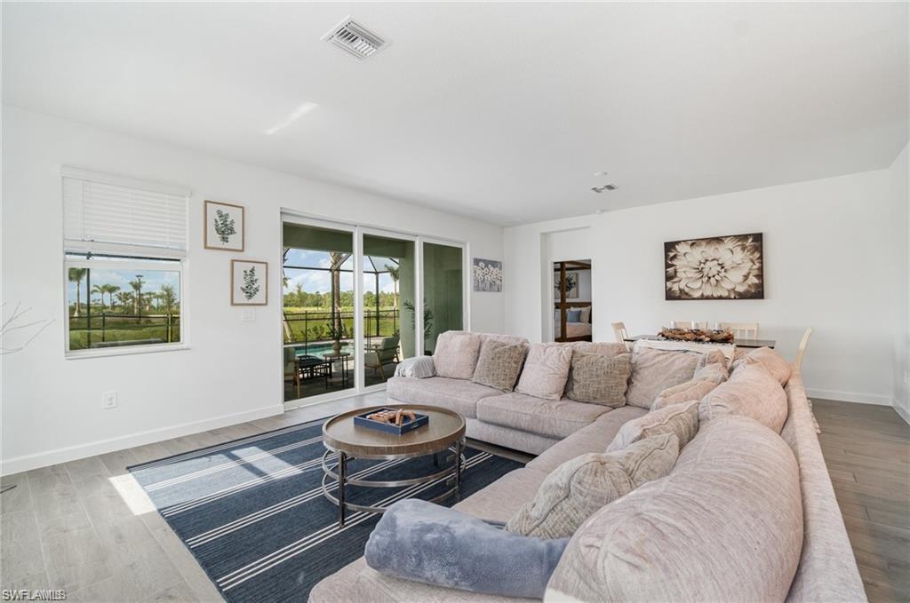 TUCKERS COVE - Residential
