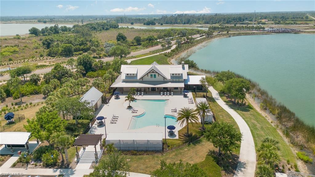 TUCKERS COVE - Residential