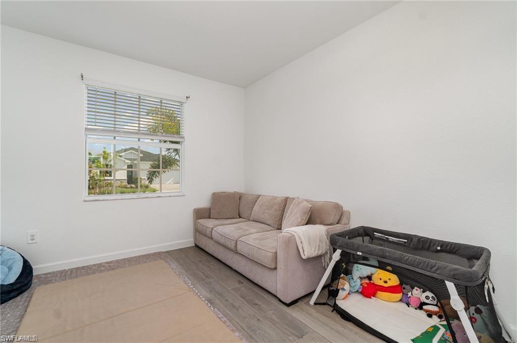 TUCKERS COVE - Residential