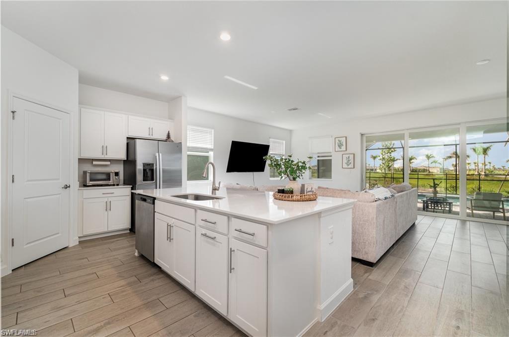 TUCKERS COVE - Residential