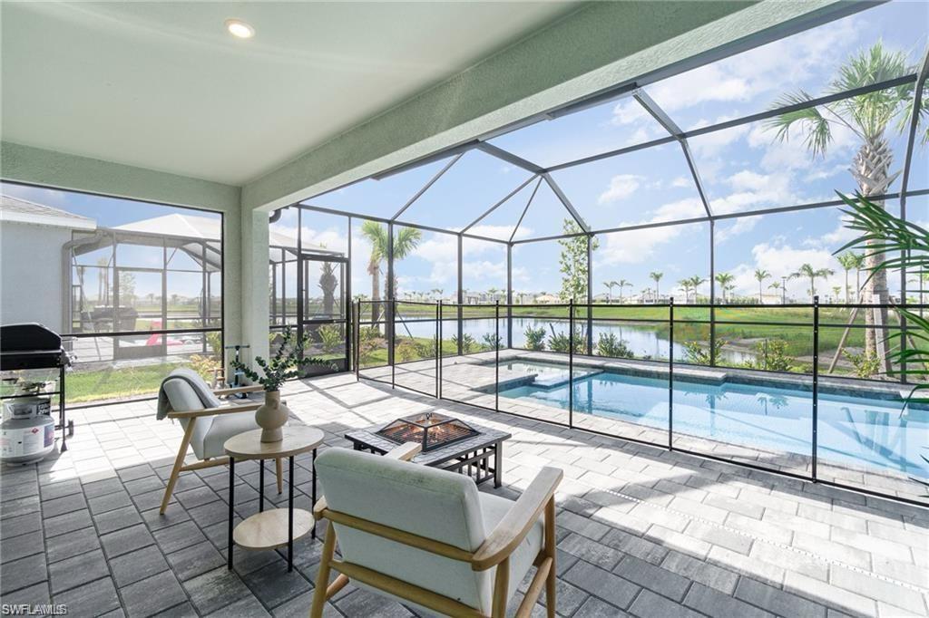 TUCKERS COVE - Residential