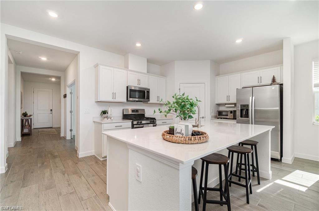 TUCKERS COVE - Residential
