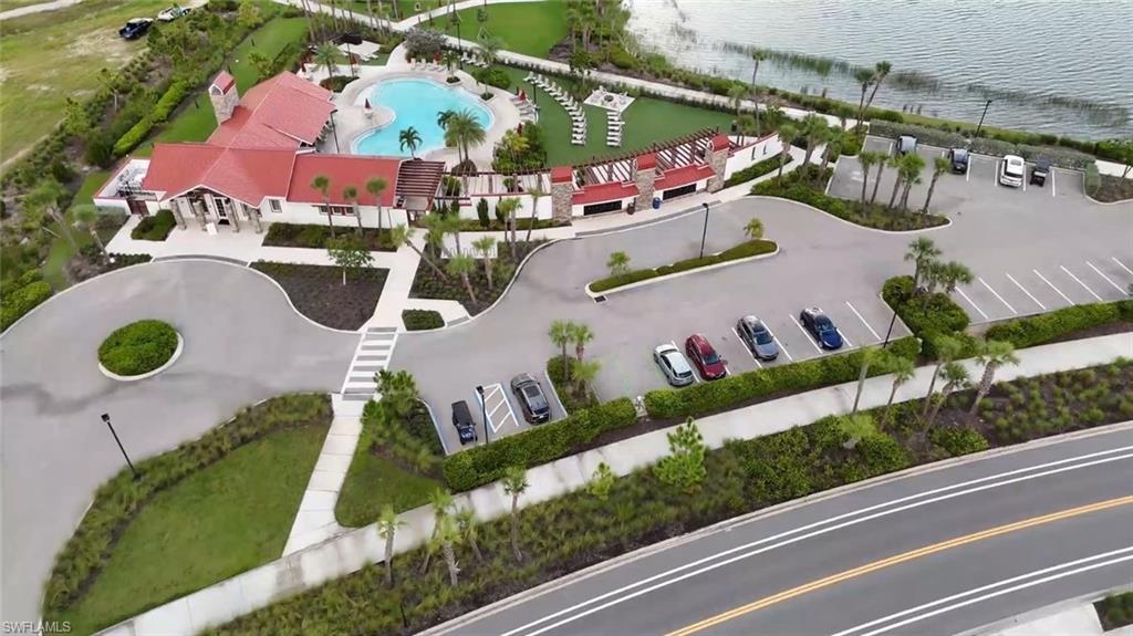 TUCKERS COVE - Residential