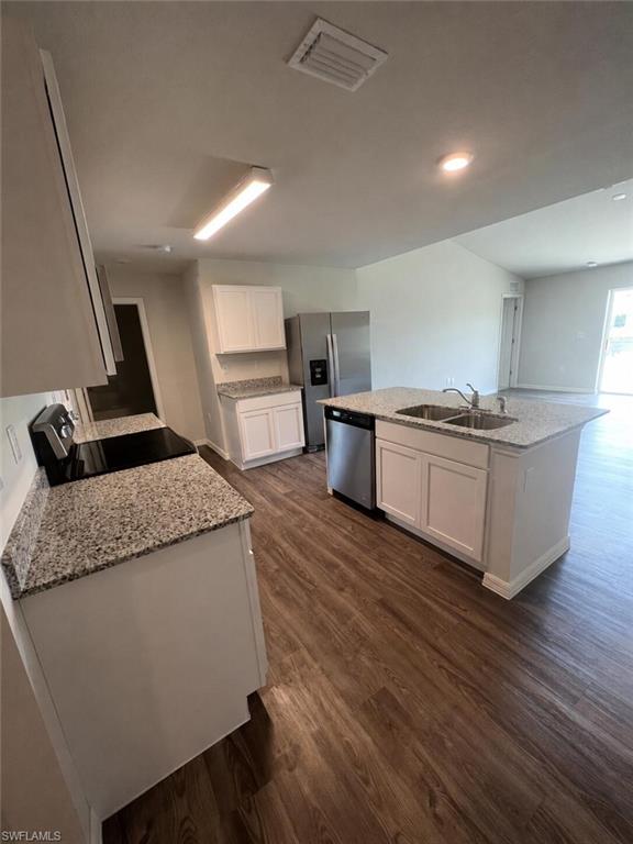 VISTANNA VILLAS - Residential