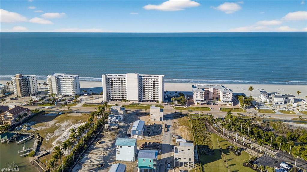 BONITA BEACH - Land