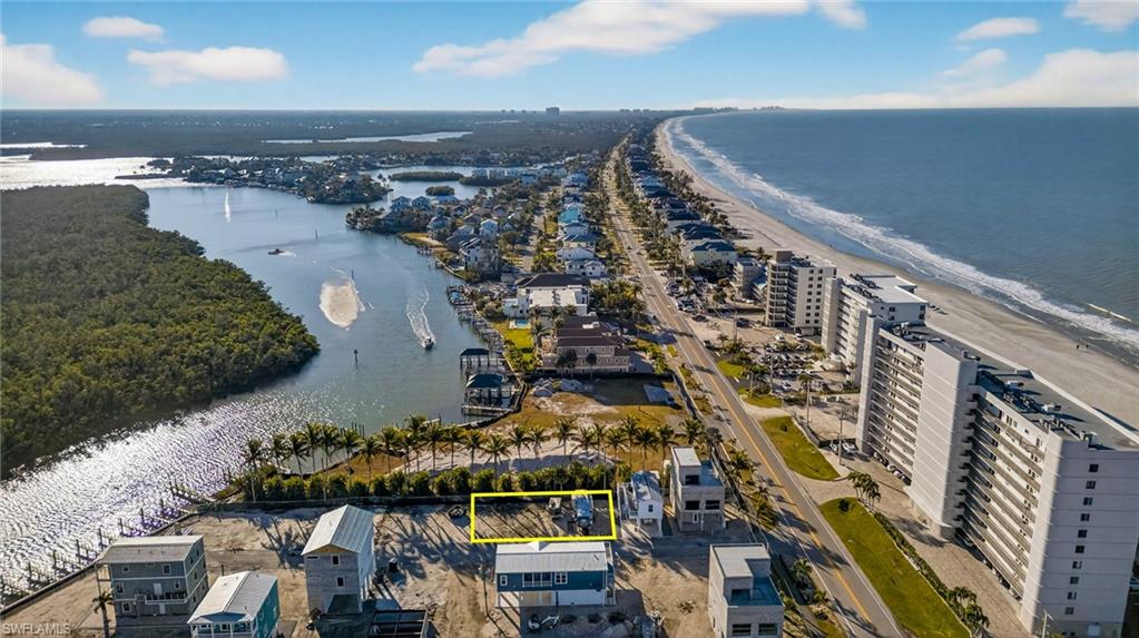 BONITA BEACH - Land