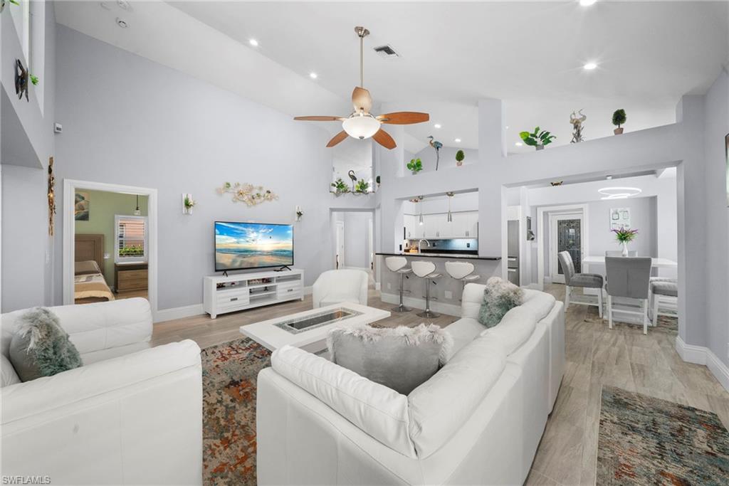 SABAL LAKE - Residential Lease