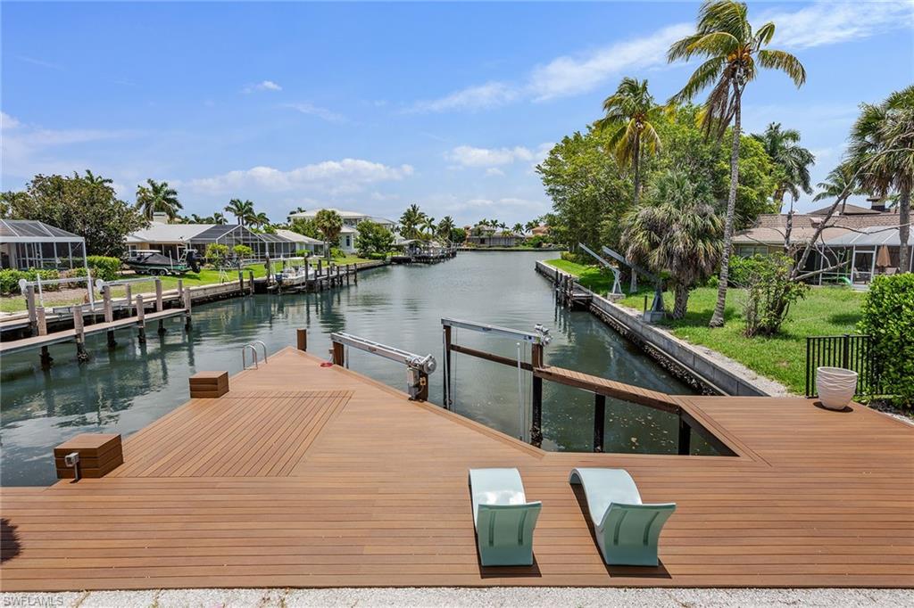 MARCO BEACH - Residential