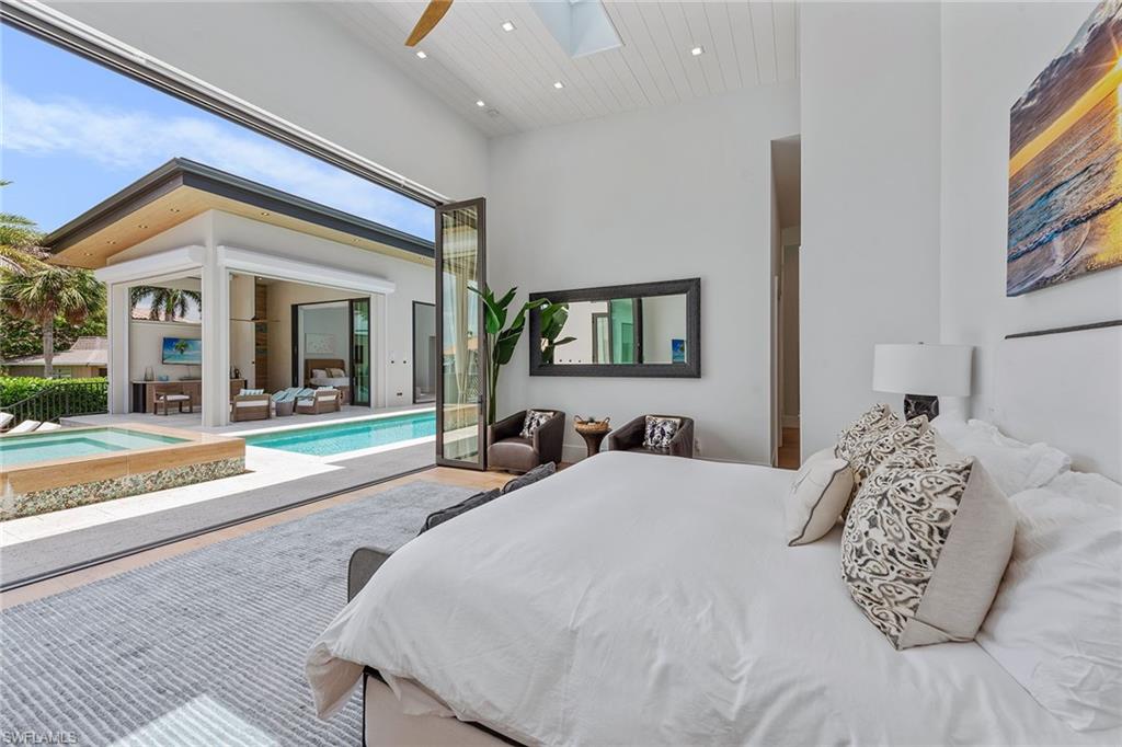 MARCO BEACH - Residential