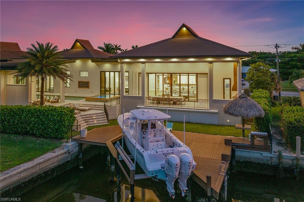 MARCO BEACH - Residential