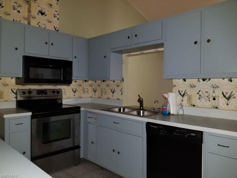 ISLAND PARK VILLAGE - Residential