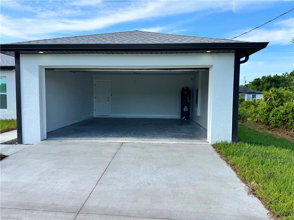 LEHIGH ACRES - Residential
