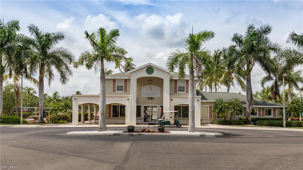 FOUR MILE COVE - Residential