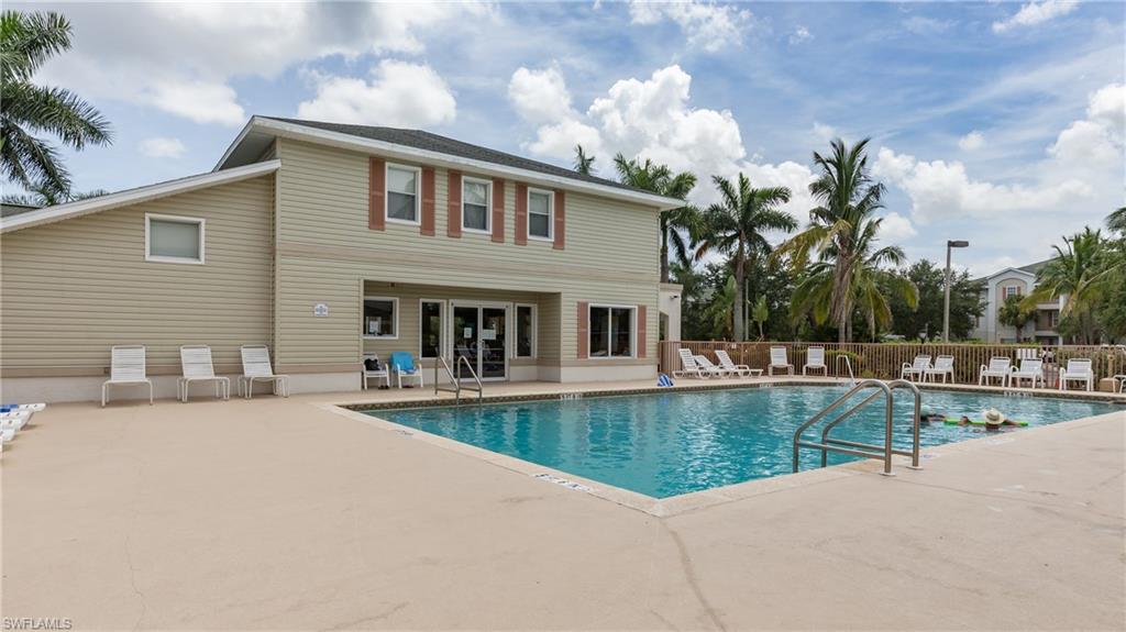 FOUR MILE COVE - Residential