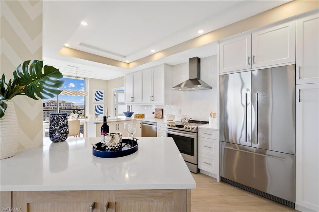 MERIDIAN CLUB - Residential