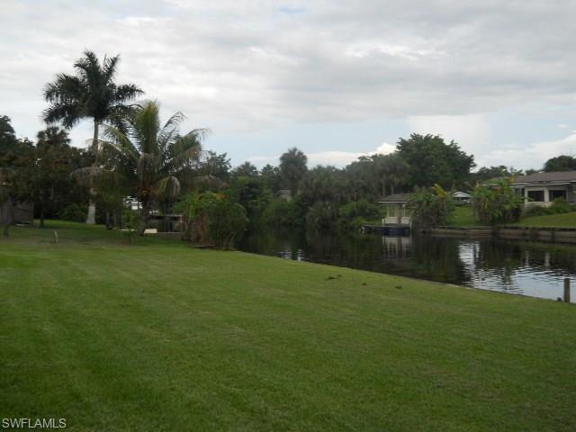 FORT MYERS SHORES - Residential