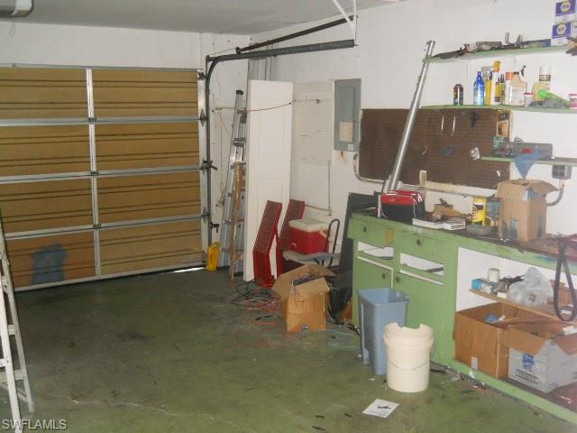FORT MYERS SHORES - Residential